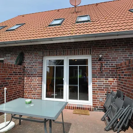 Nr 80 - Deichstrasse Naehe Yachthafen * Carolinensiel