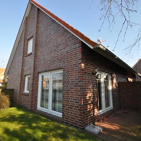 Nr 80 - Deichstrasse Naehe Yachthafen Carolinensiel